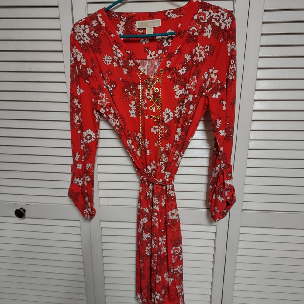 Michael Kors Red Floral Long-Sleeve Tie-Waist Dress with Gold Hardware